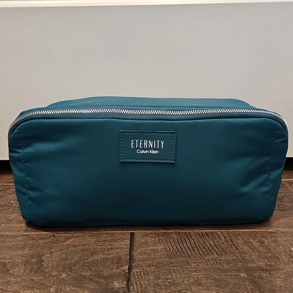 Brand New Calvin Klein Eternity Blue/Green Nylon Toiletry/Cosmetic Bag